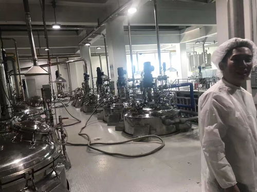 中國化妝品行業(yè)全產(chǎn)業(yè)鏈分析 從原料設(shè)備到終端渠道的協(xié)同發(fā)展